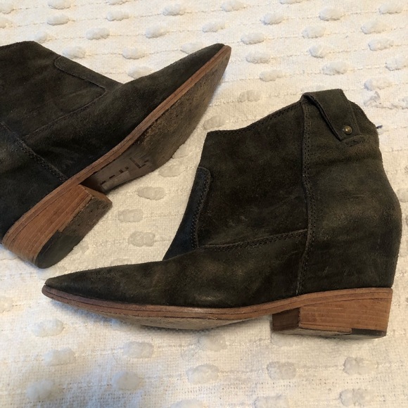 Belle by Sigerson Morrison Kyeran Suede Ankle Boots - Picture 3 of 9